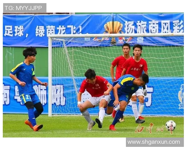 成都足球队以63分领跑总决赛积分榜展现强劲实力